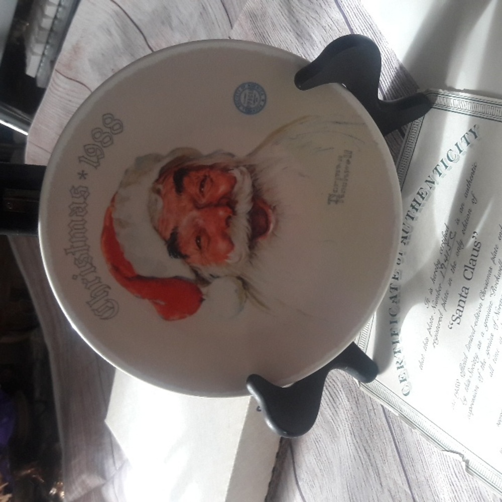 Vintage Norman Rockwell Santa plate numbered Edwin Knowles China Co.